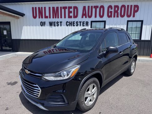 Used 2019 Chevrolet Trax LT w/ LT Convenience Package AWD/4WD image 1