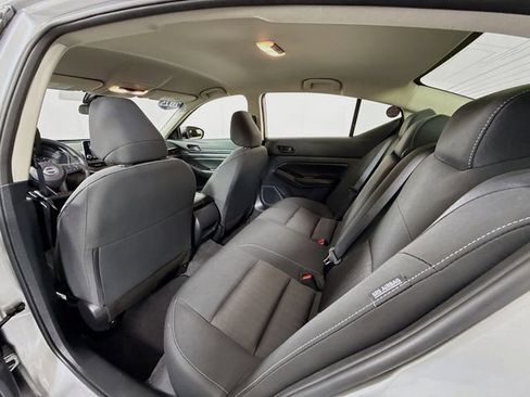 Certified 2025 Nissan Altima 2.5 S image 10