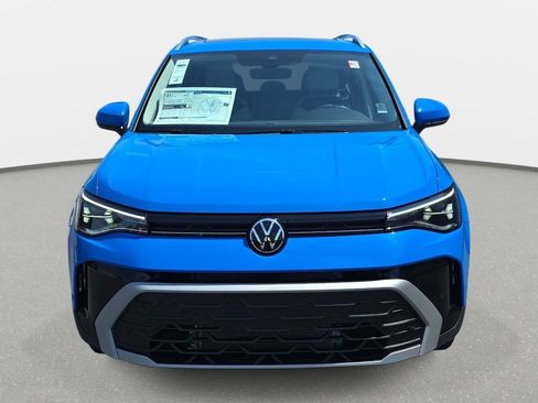 New 2026 Volkswagen Taos SE FWD image 2