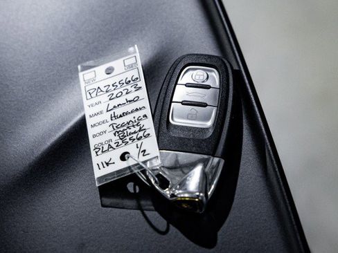 Used 2023 Lamborghini Huracan Tecnica image 41