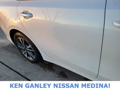 Used 2023 Kia Forte LXS w/ LXS Technology Package image 14