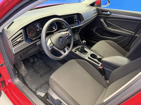 Used 2019 Volkswagen Jetta S w/ Driver Assistance Package FWD image 11