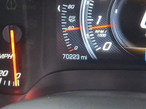 Used 2017 Chevrolet Corvette Stingray Coupe w/ 1LT image 18