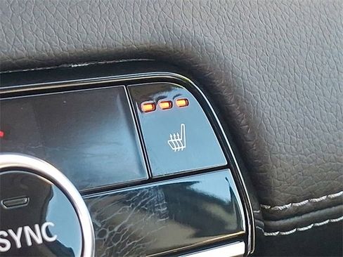 Used 2025 Honda Pilot EX-L image 23