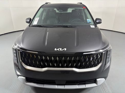 New 2026 Kia Carnival EX FWD image 3