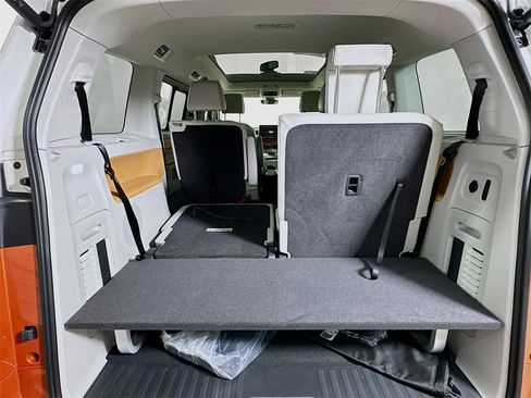 New 2025 Volkswagen ID. Buzz 1st Edition image 16