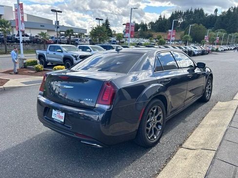 Used 2016 Chrysler 300 S w/ 300S Premium Group AWD/4WD image 5