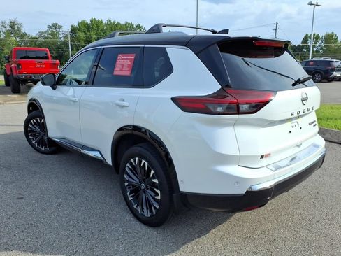 Used 2026 Nissan Rogue Platinum w/ Platinum Premium Package AWD/4WD image 19