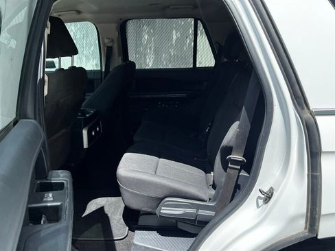 Used 2022 Ford Expedition XL AWD/4WD image 16