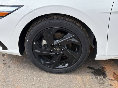 New 2026 Hyundai Elantra Sport FWD image 12