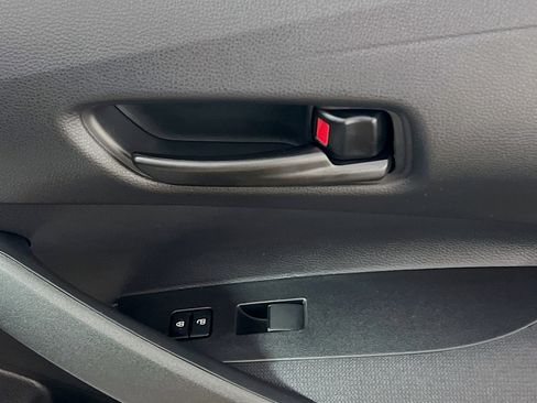 New 2025 Toyota Corolla LE image 31