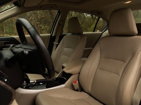 Used 2016 Honda Accord EX-L image 17