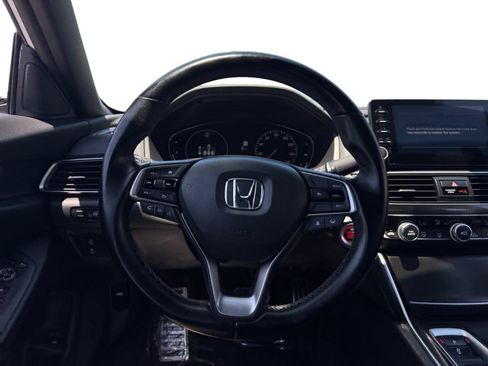 Used 2022 Honda Accord Sport image 12