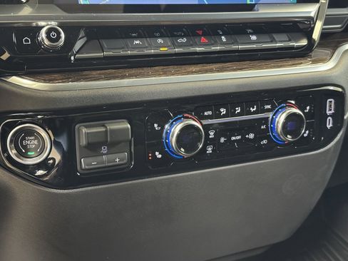 New 2026 GMC Sierra 1500 SLE image 35