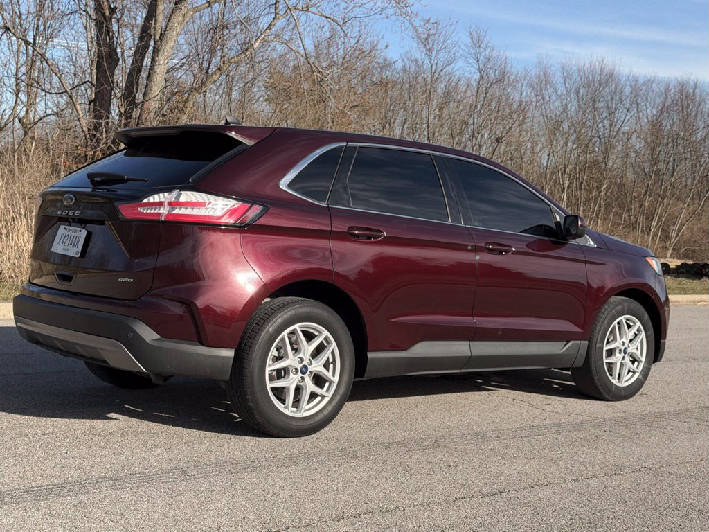 Used 2021 Ford Edge SEL AWD/4WD image 35