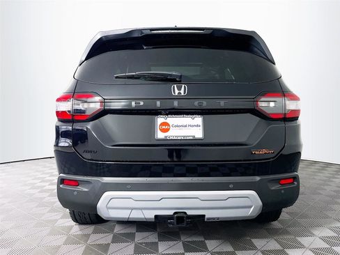 New 2025 Honda Pilot TrailSport image 6