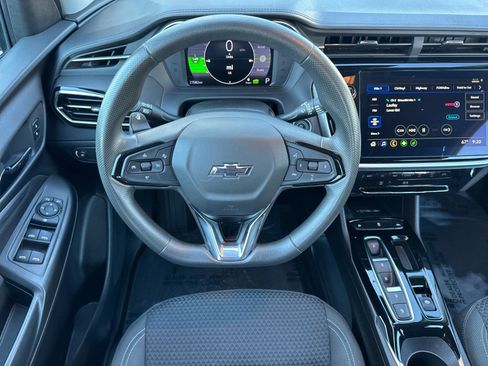 Used 2023 Chevrolet Bolt EUV LT w/ Driver Confidence Package image 14