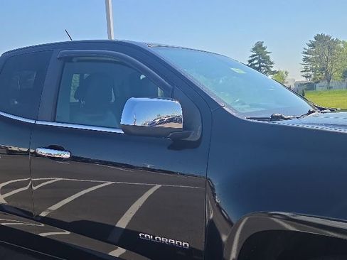 Used 2015 Chevrolet Colorado LT w/ Luxury Package AWD/4WD image 5