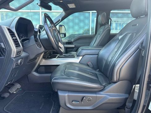 Used 2022 Ford F250 Platinum AWD/4WD image 9