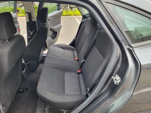 Used 2018 Ford Focus S image 14