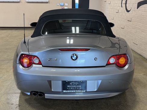 Used 2003 BMW Z4 3.0i image 9
