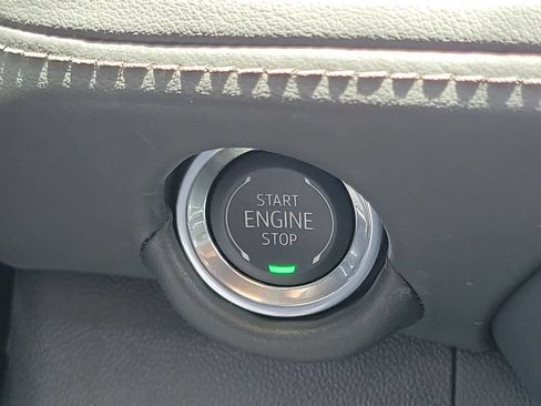 Used 2026 Chevrolet Tahoe LS RWD image 17