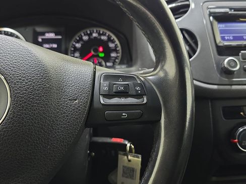 Used 2014 Volkswagen Tiguan SE AWD/4WD image 18