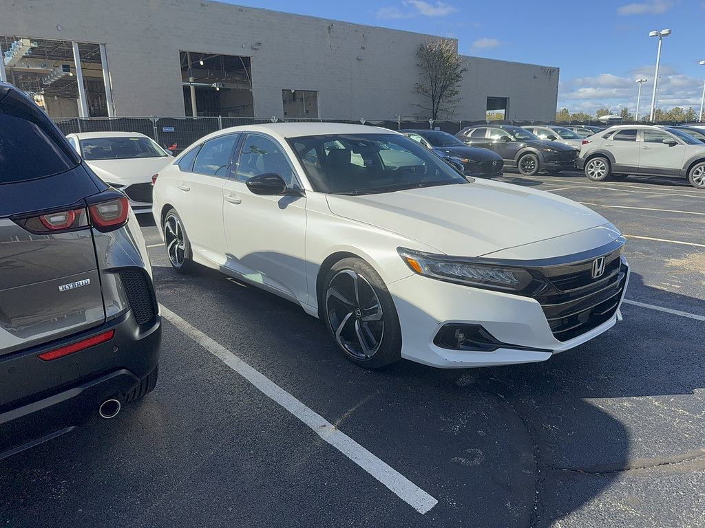 Used 2022 Honda Accord Sport image 2
