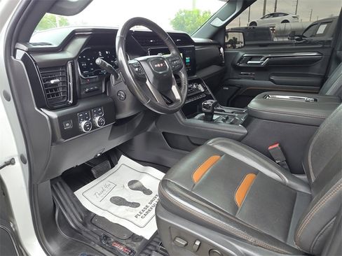 Used 2022 GMC Sierra 1500 AT4 w/ AT4 Premium Package image 23