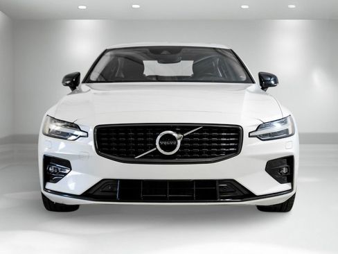 Used 2022 Volvo S60 B5 Inscription image 7