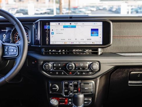 New 2025 Jeep Wrangler Unlimited Rubicon image 16