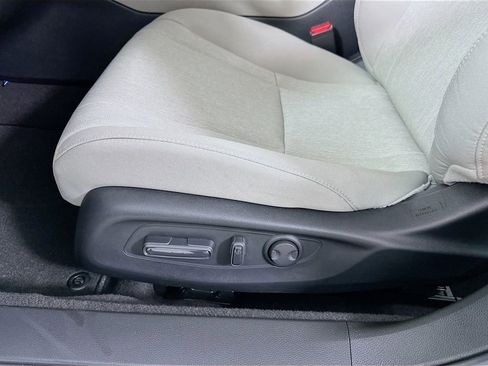 Certified 2025 Honda Accord SE image 9