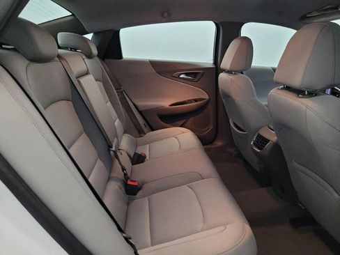 Used 2019 Chevrolet Malibu Hybrid FWD image 19