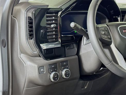 Certified 2024 GMC Sierra 1500 Elevation image 8