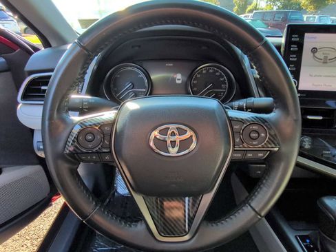 Used 2022 Toyota Camry XSE image 22