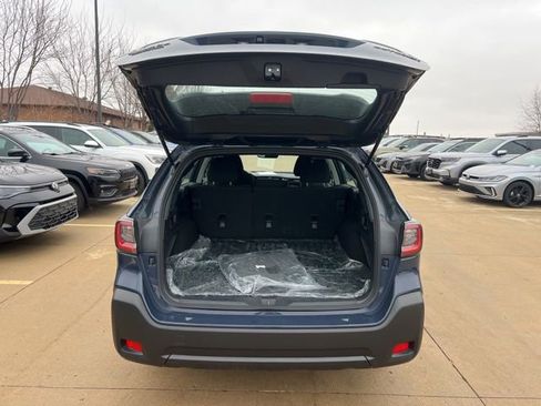 Used 2025 Subaru Outback image 9