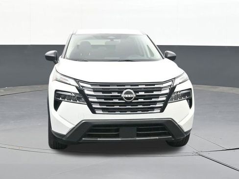 Used 2024 Nissan Rogue S image 23