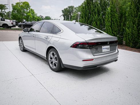 Used 2024 Honda Accord EX image 9