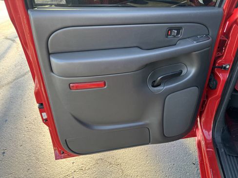 Used 2006 Chevrolet Silverado 1500 LT w/ Light Duty Power Package image 14