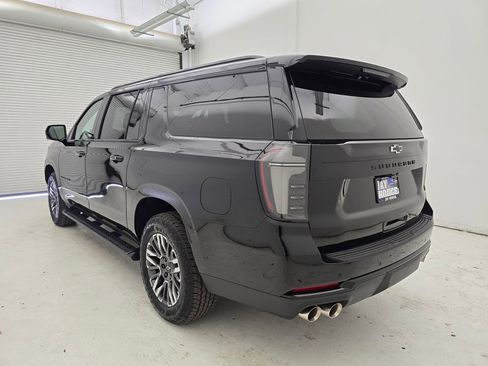 New 2025 Chevrolet Suburban Z71 w/ Z71 Off-Road Package image 44