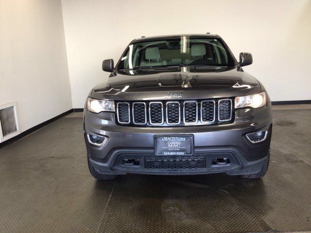 Used 2019 Jeep Grand Cherokee Laredo AWD/4WD image 2