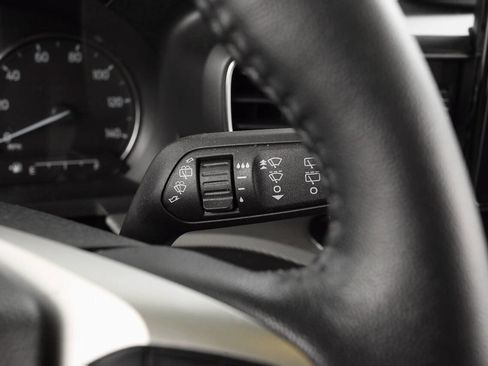 Used 2023 Ford Explorer XLT w/ Equipment Group 202A image 13