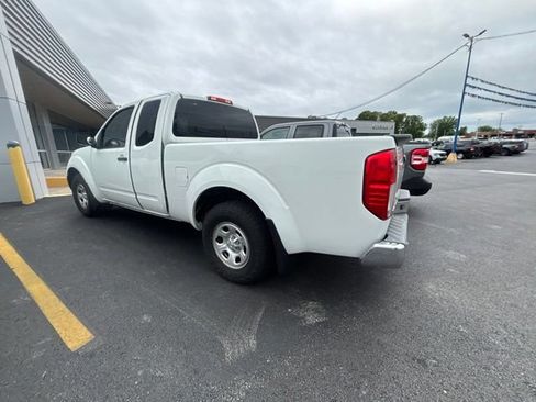 Used 2014 Nissan Frontier S RWD image 8