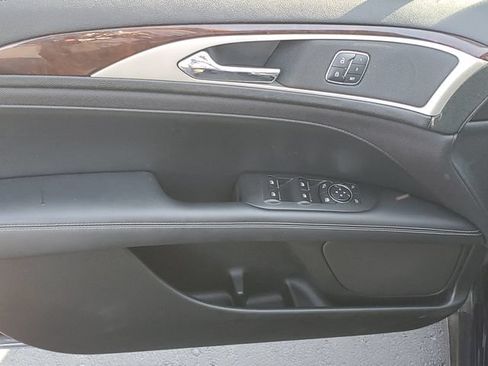 Used 2017 Lincoln MKZ Reserve w/ Climate Package AWD/4WD image 15