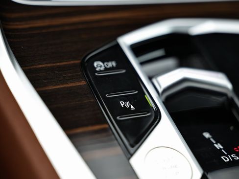 New 2026 BMW X6 xDrive40i w/ Climate Comfort Package image 41