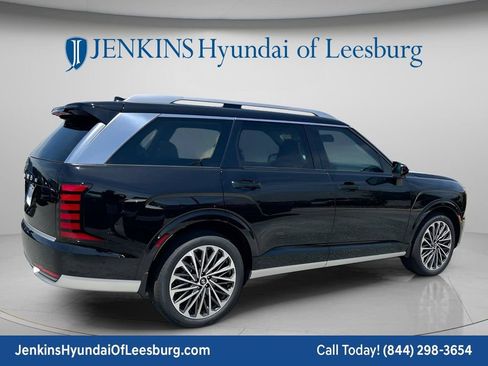 New 2026 Hyundai Palisade Calligraphy FWD image 4