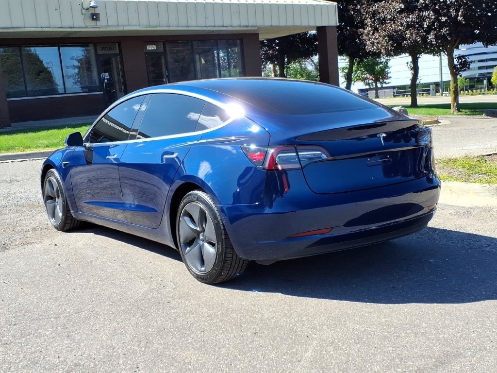 Used 2018 Tesla Model 3 Long Range AWD/4WD image 3