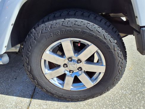 Used 2018 Jeep Wrangler Sahara w/ Connectivity Group image 3