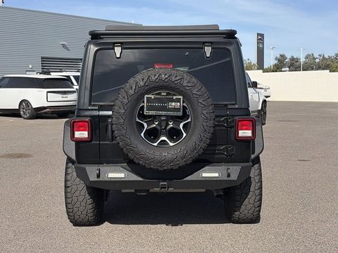 Used 2023 Jeep Wrangler Unlimited Sahara w/ Cold Weather Group AWD/4WD image 29