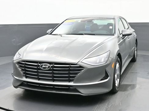 Certified 2023 Hyundai Sonata SE w/ Preferred Accessory Package image 8